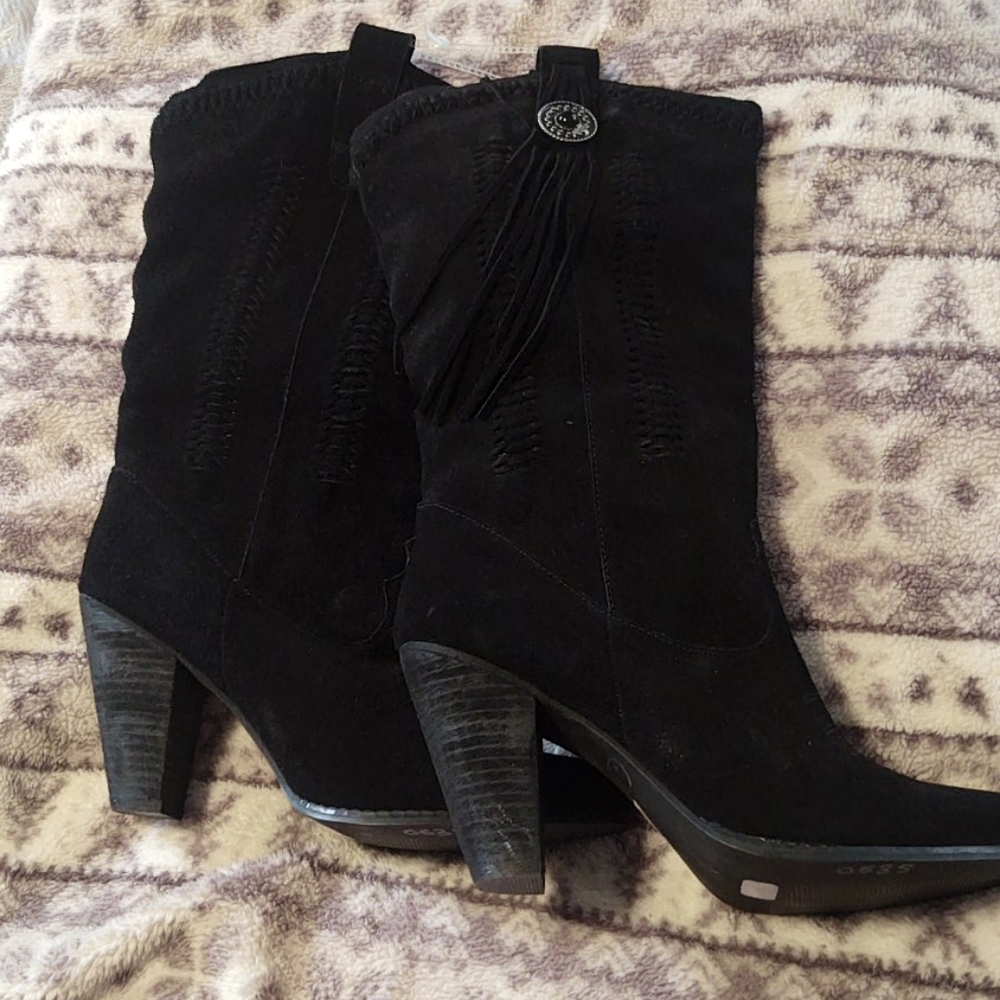 Reba hades black suede boots
